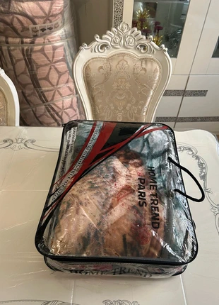 Couverture chaude Home Trend Paris – 1 personne – 160 x 220 cm – 2 kg, staat: Nieuw, maat: Overige, € 21,00, € 22,75 inclusief Kopersbescherming Pro