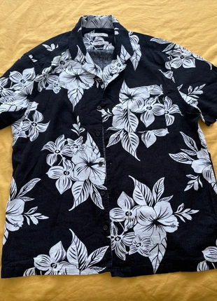 Floral Black and White Linen Shirt, brand: Marks & Spencer, condition: Very good, size: M, €7.00, €8.05 includes Buyer Protection