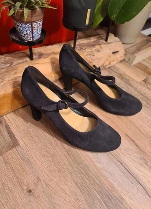 Chaussures en cuir Cendrillon noir taille 39 (PF23), merk: Cendrillon, staat: Nieuw zonder prijskaartje, maat: 39, € 19,97, € 21,67 inclusief Kopersbescherming Pro