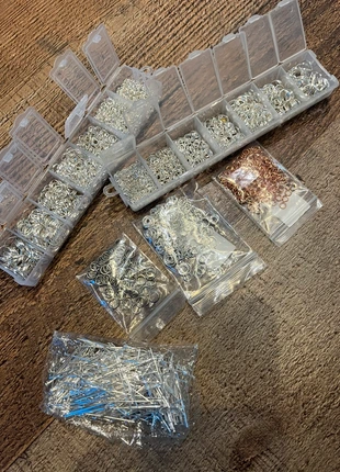 Lot accessoires pour bijoux, état: Très bon état, 7,00 €, 8,05 € Protection acheteurs incluse