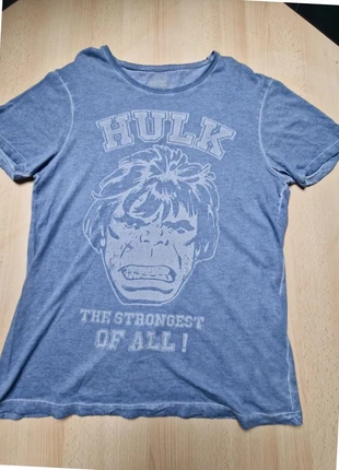 T-shirt violet Marvel / motifs gris clair imprimés / taille M homme, zustand: Neu, größe: M, 2,90 €, 3,75 € inklusive Vinted-Käuferschutz