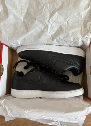 Nike ebernon Low, marke: Nike, zustand: Neu, mit Etikett, größe: 36.5, 32,00 €, 34,30 € inklusive Vinted-Käuferschutz