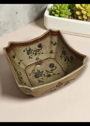 Coupe ancienne en faïence craquelée fleurie – style japonisant vers 1900, marke: Antiquité, zustand: Zufriedenstellend, 10,00 €, 11,20 € inklusive Vinted-Käuferschutz