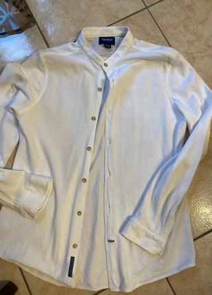 Camicia pull & bear, brand: Pull & Bear, condizioni: Ottime, taglia: L, €6.00, €7.00 include la Protezione acquisti