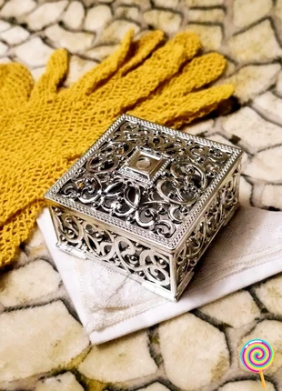 🪭🪭Petit coffret à bijoux argenté ajouré 🪭 Neuf 🪭, zustand: Neu, mit Etikett, 7,50 €, 8,58 € beinhaltet Vinted-Käuferschutz Pro