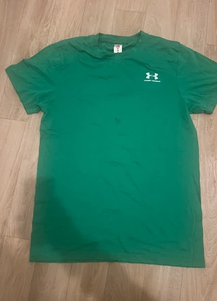 Under Armour T-shirt Vert –, brand: Under Armour, condition: New without tags, size: XS, €4.99, €5.94 includes Buyer Protection