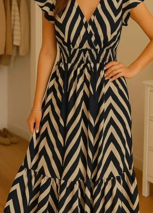 Robe longue bleue et blanche neuve taille S, état: Neuf sans étiquette, taille: S / 36 / 8, 19,00 €, 20,65 € Protection acheteurs incluse