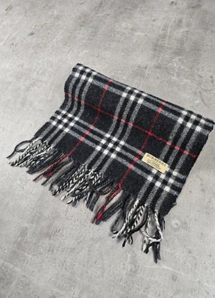 Écharpe Burberry en cachemire noire à carreaux rouge blanc et gris, brand: Burberry, condition: Very good, €30.00, €32.20 includes Buyer Protection