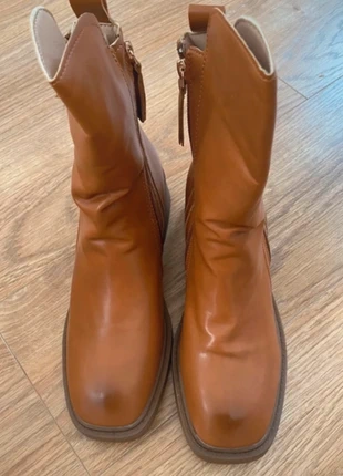 Boots d’hiver, marke: paris style, zustand: Neu, größe: 39, 35,00 €, 37,45 € inklusive Vinted-Käuferschutz