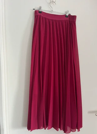 Jupe plissée framboise, brand: Naf Naf, condizioni: Ottime, taglia: S / IT 40 / EU 36, €5.00, €5.95 include la Protezione acquisti