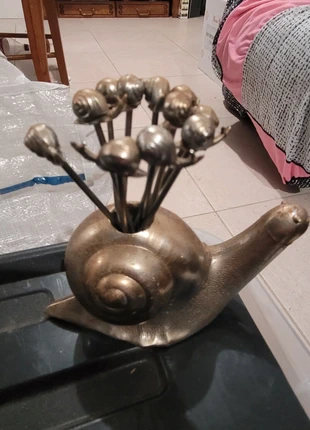 Service à escargots vintage – escargot métal + 11 piques – modèle déposé, marke: Déposé, zustand: Gut, 30,00 €, 32,20 € inklusive Vinted-Käuferschutz