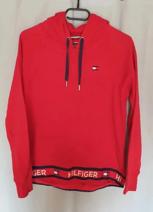 Sweat capuche Tommy Hilfiger femme Taille S rouge, marque: Tommy Hilfiger, état: Bon état, taille: S / 36 / 8, 19,00 €, 20,65 € Protection acheteurs incluse