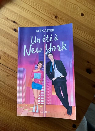 Livre un été à New York, condition: Satisfactory, €3.00, €3.85 includes Buyer Protection