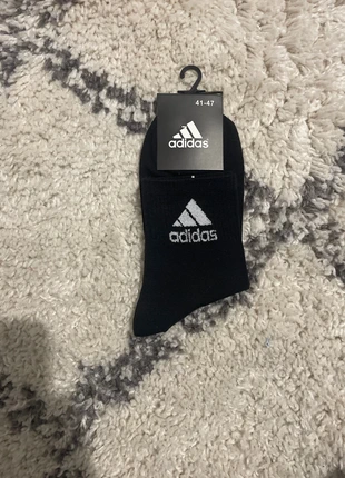 Une paire de chaussettes Adidas, marca: adidas, estado: Muy bueno, tamaño: M | 43–46, 3,00 €, 3,85 € Protección al comprador incluida