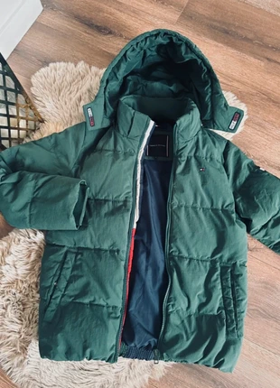 Tommy Hilfiger Puffer Winterjas, merk: Tommy Hilfiger, staat: Nieuw zonder prijskaartje, maat: 12 jaar / 152 cm, € 80,00, € 84,70 inclusief Kopersbescherming