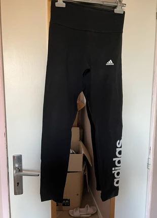 Legging adidas, marque: adidas, état: Bon état, taille: S / 36 / 8, 2,00 €, 2,80 € Protection acheteurs incluse