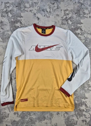 Maillot Nike Dri-Fit manches longues blanc/jaune bordeaux taille S – excellent état, marca: Nike, estado: Muy bueno, tamaño: S, 25,00 €, 26,95 € Protección al comprador incluida