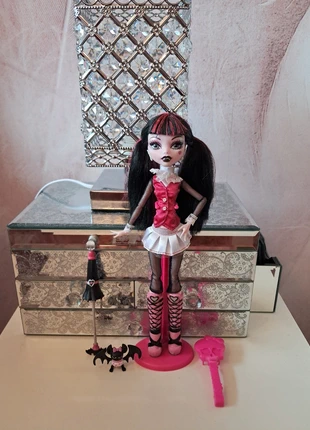 Monster High - Draculaura (Wave 1/G1) Doll (Elastic Legs), brand: Monster High, condition: Good, size: One size, £170.00, £183.90 includes Buyer Protection