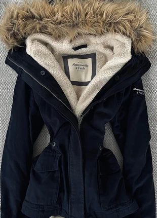 Vintage 2000s Y2k Hollister Abercrombie Faux Fur Bella Swan Elena Gilbert Fall Winterjacket M, merk: Abercrombie & Fitch, staat: Heel goed, maat: M / 38 / 10, € 95,00, € 100,45 inclusief Kopersbescherming