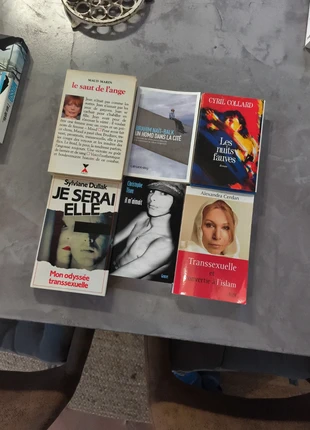 Lot de récits sur homosexualité et transsexualité, état: Bon état, 5,00 €, 5,95 € Protection acheteurs incluse