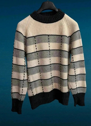 Maglione Crewneck vintage, brand: Vintage Dressing, condizioni: Ottime, taglia: M / IT 42 / EU 38, €17.95, €19.55 include la Protezione acquisti Pro