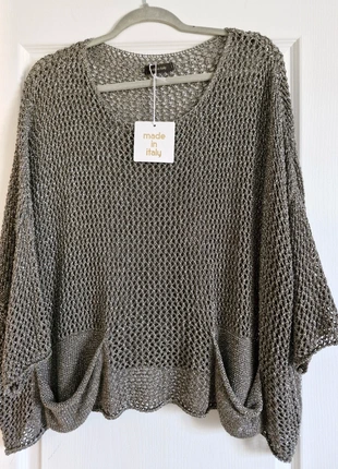 Magnifique pull Made in Italy Taille oversize 46 48, marque: Made In Italy, état: Neuf avec étiquette, taille: 4XL / 48 / 20, 25,00 €, 26,95 € Protection acheteurs incluse