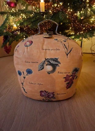 Warmhoud muts thee muts retro vintage, merk: Vintage Chic, staat: Nieuw met prijskaartje, € 20,00, € 21,70 inclusief Kopersbescherming