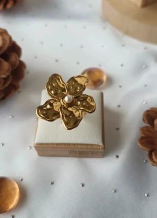 Bague fantaisie doré, marque: Fashion, état: Très bon état, taille: Ajustable, 5,00 €, 5,95 € Protection acheteurs (Pro) incluse