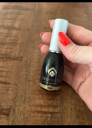 Magnetic Gelpolish, merk: Magnetic, staat: Nieuw met prijskaartje, € 10,00, € 11,20 inclusief Kopersbescherming