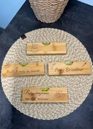 Niveau à bulle en bois, brand: sans marque, condition: Very good, €9.00, €10.15 includes Buyer Protection