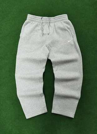 Jogging Nike solo swoosh large gris, marque: Nike, état: Très bon état, taille: S, 50,00 €, 53,20 € Protection acheteurs (Pro) incluse