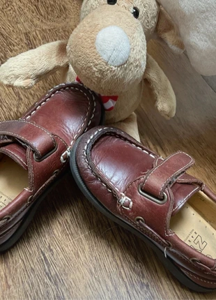 Sapatos de criança em pele castanha Zippy – tamanho 24, marque: Zippy, état: Très bon état, taille: 24, 2,50 €, 3,33 € Protection acheteurs incluse