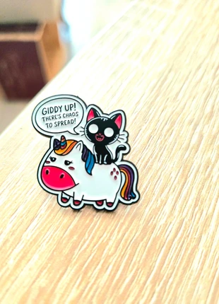 Pins fun, staat: Heel goed, € 3,90, € 4,80 inclusief Kopersbescherming