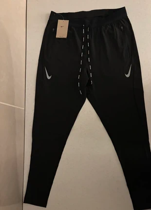 Bas nike running aeroswift adv (hybride) taille xs (prix non-négociable), brand: Nike, condition: New with tags, size: XS, €49.00, €52.15 includes Buyer Protection