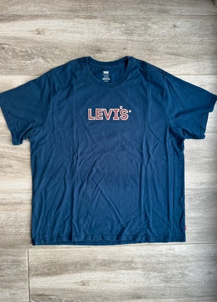 T-shirt Levi’s classique, marque: Levi's, état: Très bon état, taille: XL, 5,00 €, 5,95 € Protection acheteurs incluse