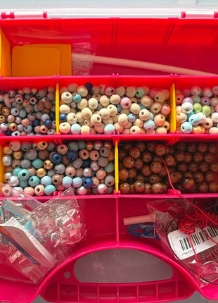 Grand lot de perles et accessoires de création de bijoux loisirs créatifs, condition: Very good, size: One size, €10.00, €11.20 includes Buyer Protection