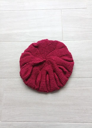 Béret laine rouge bordeaux, marque: Fait Main, état: Neuf sans étiquette, taille: Taille unique, 9,00 €, 10,15 € Protection acheteurs incluse