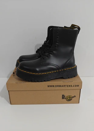 couro vegano: design utilitrio, brand: Dr. Martens, condition: Good, size: 36, €70.00, €74.20 includes Buyer Protection