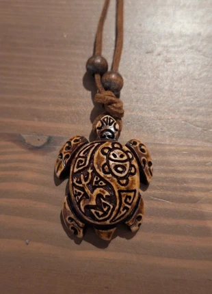 Turtle necklace, brand: NO LABEL, condition: Very good, £3.00, £3.85 includes Buyer Protection