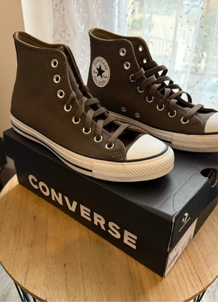 Converse Ctas hi A05592C pointure 40, marque: Converse, état: Neuf sans étiquette, taille: 40, 44,00 €, 46,90 € Protection acheteurs incluse