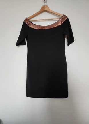 Off shoulder black dress with sequins, marke: In Extenso, zustand: Neu, größe: M / 38 / 10, 6,00 €, 7,00 € inklusive Vinted-Käuferschutz
