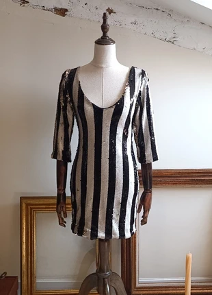 Vestido italiano de lentejuelas, marque: Made In Italy, état: Neuf sans étiquette, taille: M / 38 / 10, 60,00 €, 63,70 € Protection acheteurs incluse