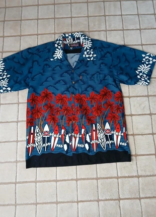 Chemise manches courtes motif surf, taille S, très bon état., brand: Naika, condition: Very good, size: S, €15.00, €16.45 includes Buyer Protection