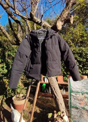 Piumino corto nero con cappuccio XXS EU 32, marque: Kiabi, état: Très bon état, taille: XXS / 32 / 4, 8,00 €, 9,10 € Protection acheteurs incluse