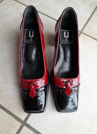 Chaussure vernis noir et bordeaux, zustand: Gut, größe: 37, 10,00 €, 11,20 € inklusive Vinted-Käuferschutz