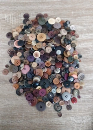 Matériel DIY #166 : Boutons marron et beige, zustand: Sehr gut, 2,50 €, 3,33 € inklusive Vinted-Käuferschutz