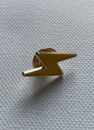 pins Éclair, brand: Eclair, condition: New without tags, €3.00, €3.85 includes Buyer Protection