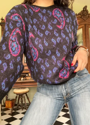 Pull vintage oversize 80’s 90’s noir à motifs violet rose paisley, marque: Vintage Dressing, état: Très bon état, taille: M / 38 / 10, 15,00 €, 16,45 € Protection acheteurs (Pro) incluse