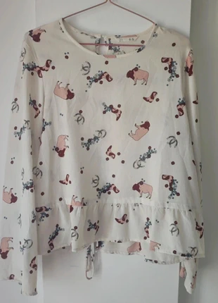 Blusa blanca con estampado de bisontes y flores | manga larga | estilo romántico y casual, marque: Lefties, état: Très bon état, taille: M / 38 / 10, 6,00 €, 7,00 € Protection acheteurs incluse