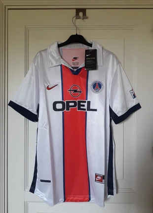 Maglia Paris Saint Germain away 1998/99, brand: Nike, condizioni: Nuovo con cartellino, taglia: L, €35.00, €37.45 include la Protezione acquisti
